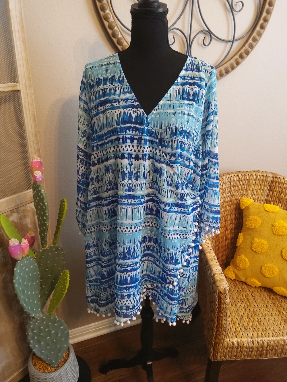 VENUS Blue and Aqua Abstract Swimsuit Cover-up